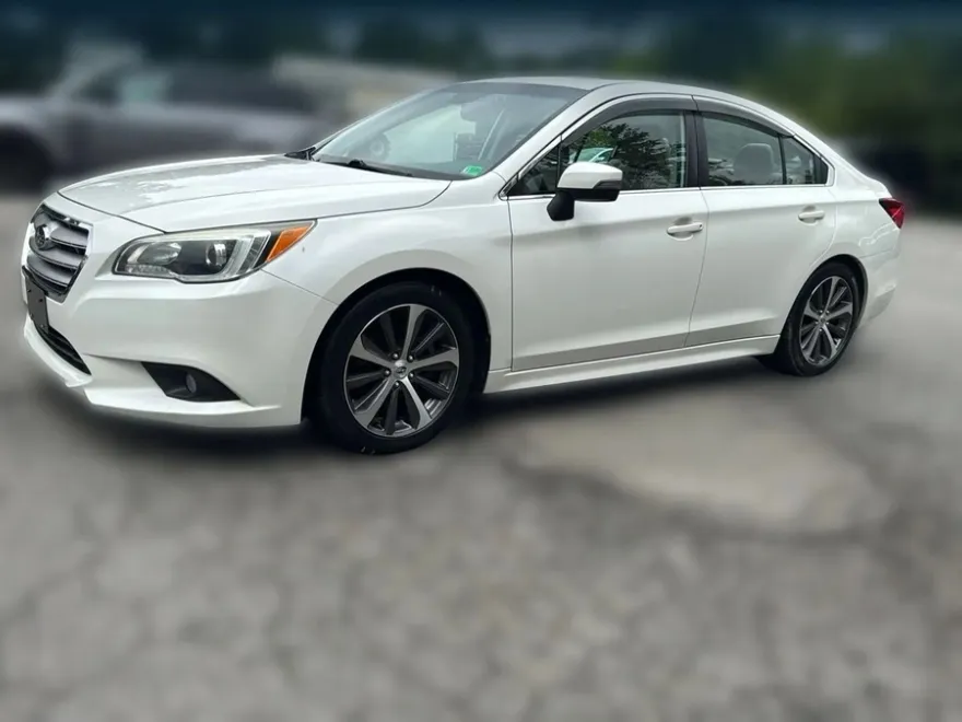 2016 Subaru Legacy 3.6R Limited photo 1