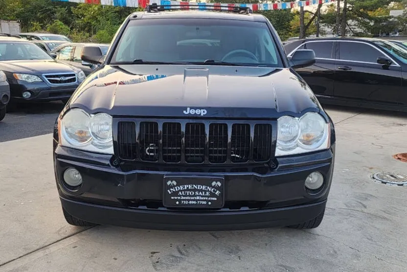 2007 Jeep Grand Cherokee Laredo photo 1
