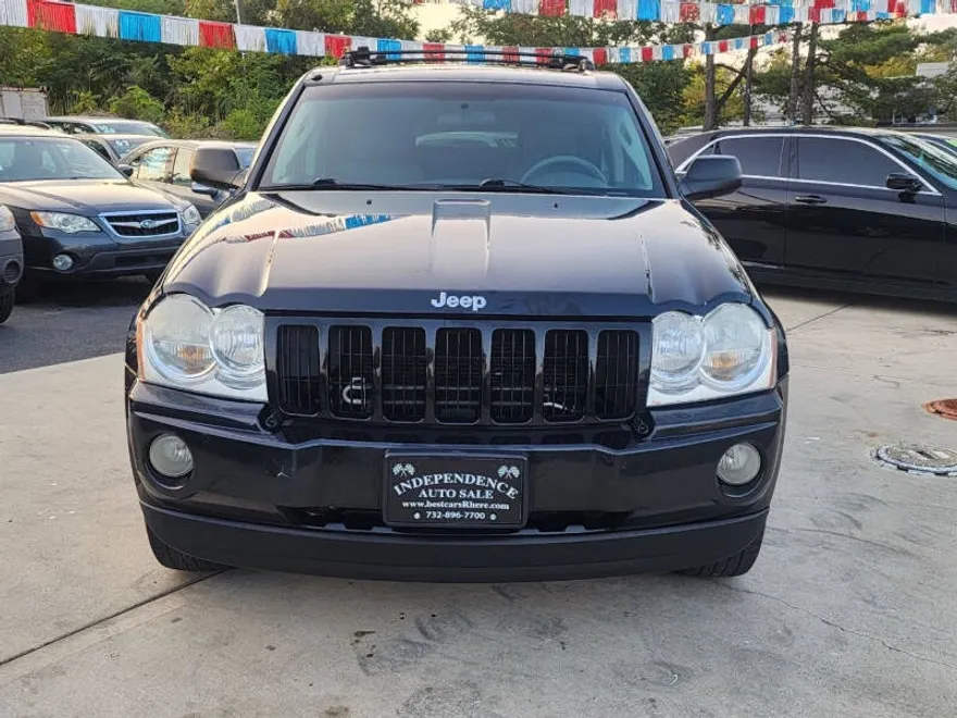 2007 Jeep Grand Cherokee Laredo photo 1