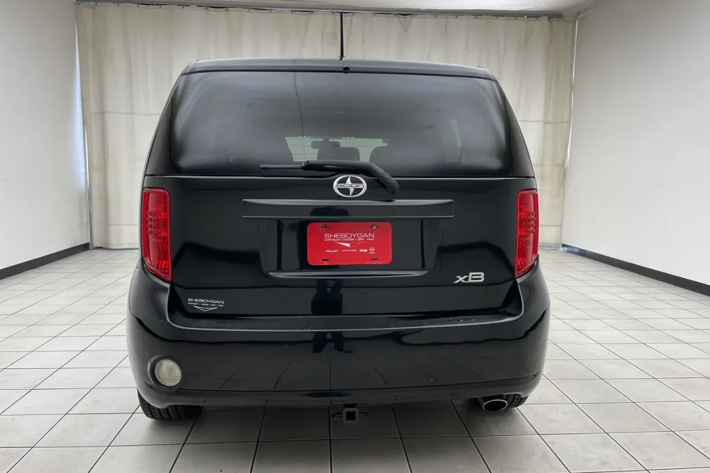 2008 Scion xB Base photo 1