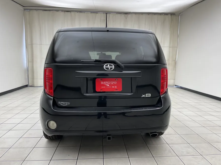 2008 Scion xB Base photo 1