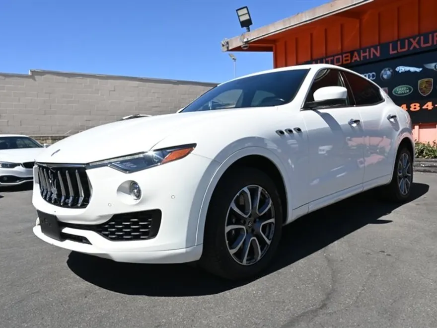 2020 Maserati Levante S photo 1