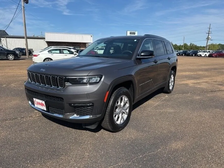 2023 Jeep Grand Cherokee Limited photo 1