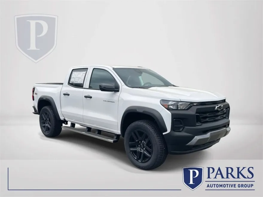 2025 Chevrolet Colorado Trail Boss photo 1