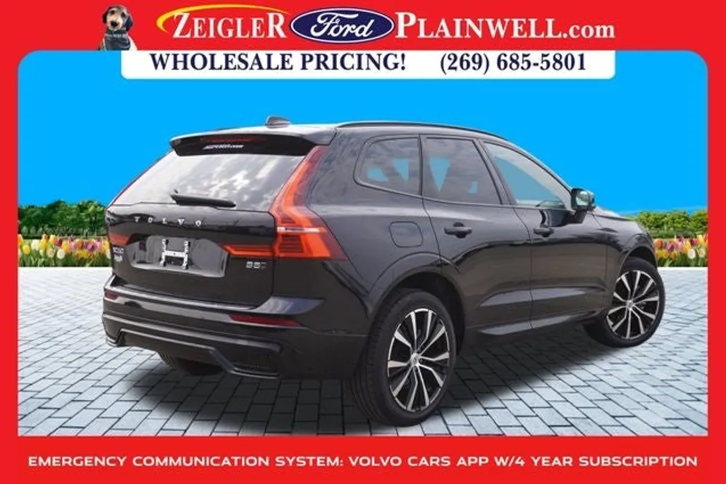 2025 Volvo XC60 B5 Plus Hybrid photo 1