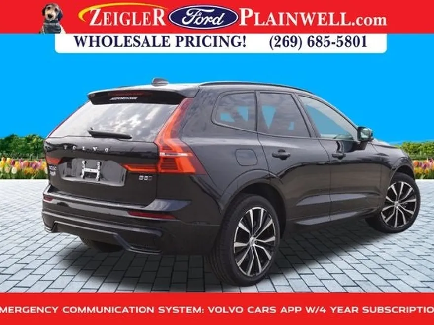 2025 Volvo XC60 B5 Plus Hybrid photo 1