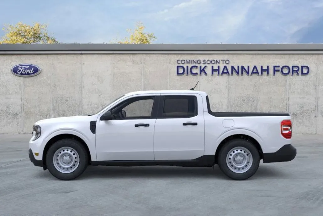 2025 Ford Maverick XL photo 1
