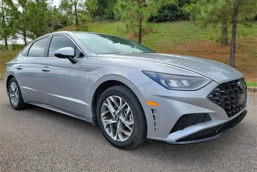 2023 Hyundai Sonata SEL photo 1