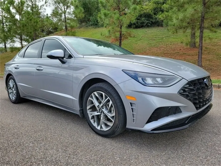 2023 Hyundai Sonata SEL photo 1