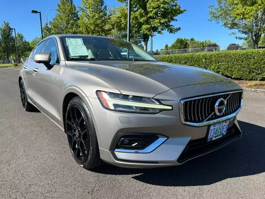 2019 Volvo S60 T6 Inscription AWD photo 1