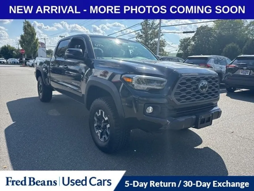 2023 Toyota Tacoma TRD Off-Road V6 photo 1