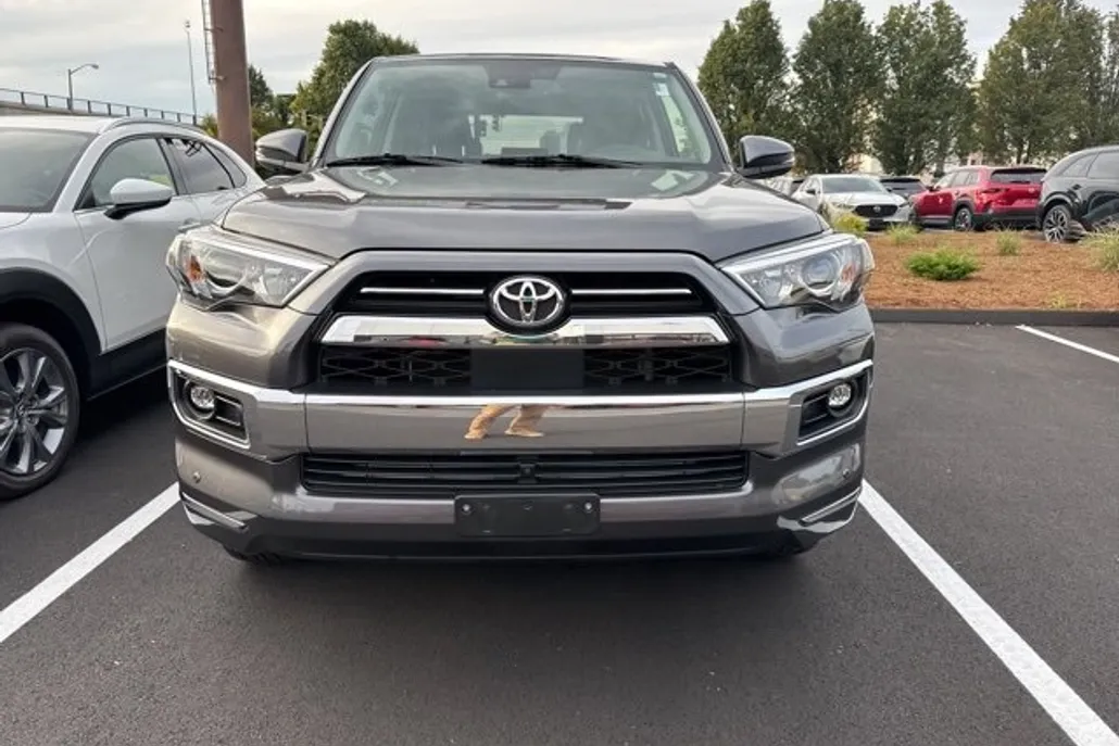 2022 Toyota 4Runner Limited photo 1