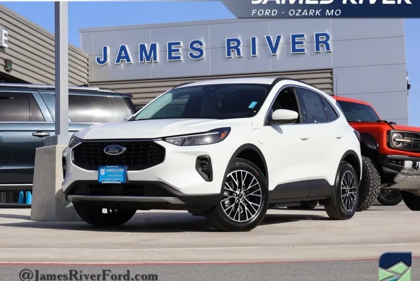2025 Ford Escape Plug-In Hybrid photo 1