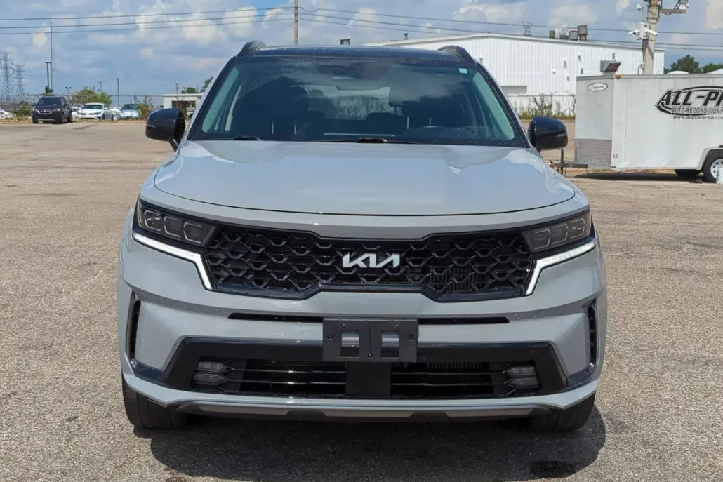 2022 Kia Sorento SX photo 1