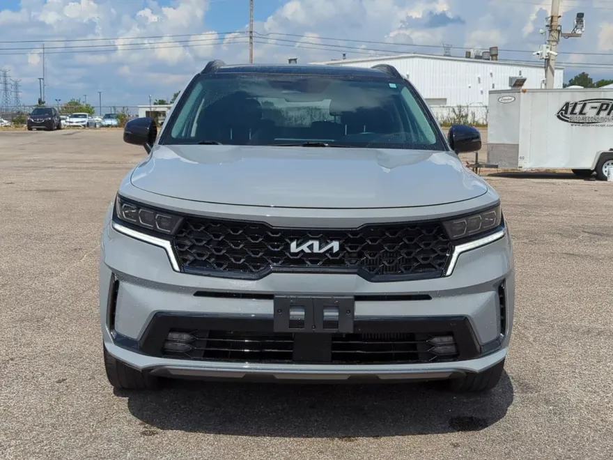 2022 Kia Sorento SX photo 1
