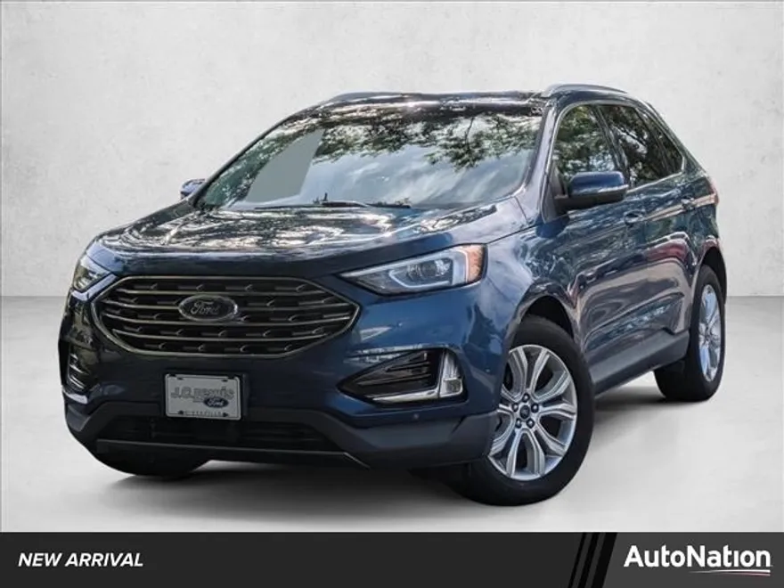2020 Ford Edge Titanium photo 1