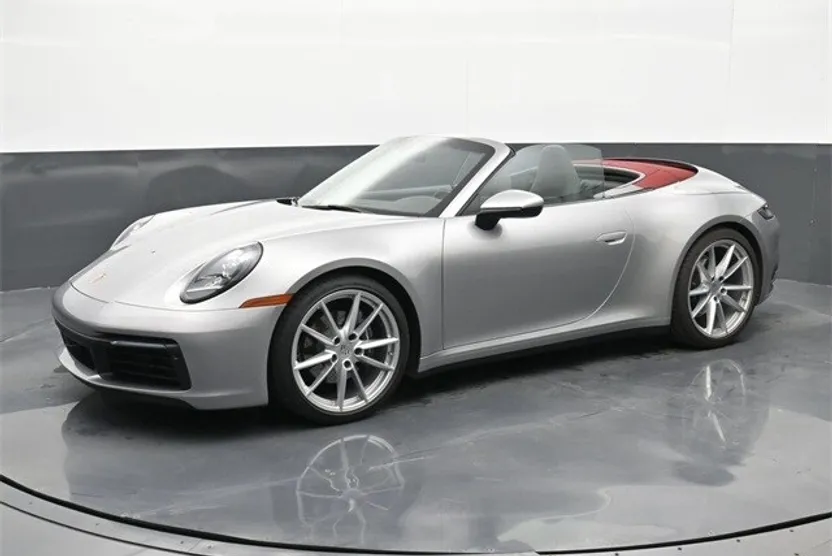 2020 Porsche 911 Cabriolet photo 1