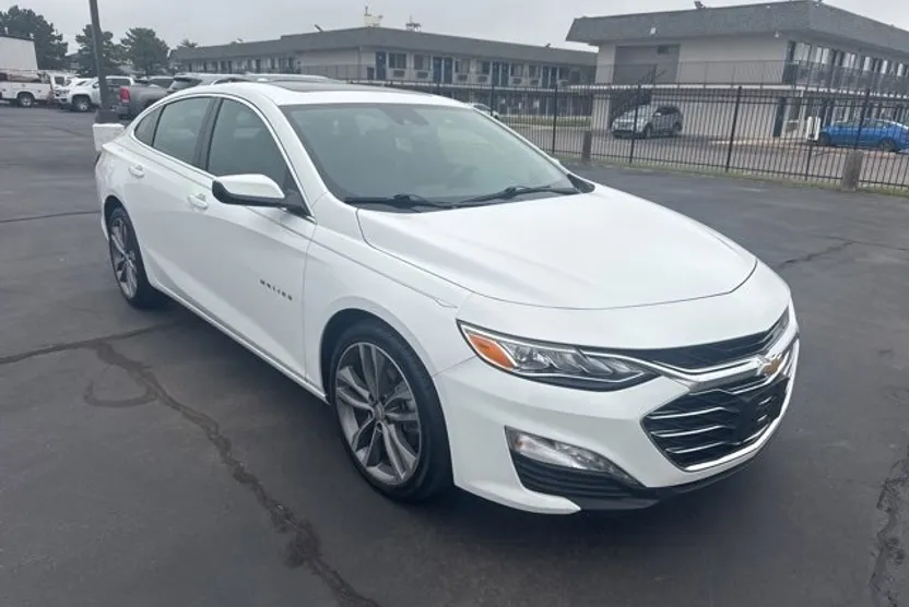 2024 Chevrolet Malibu Premier 2LT photo 1