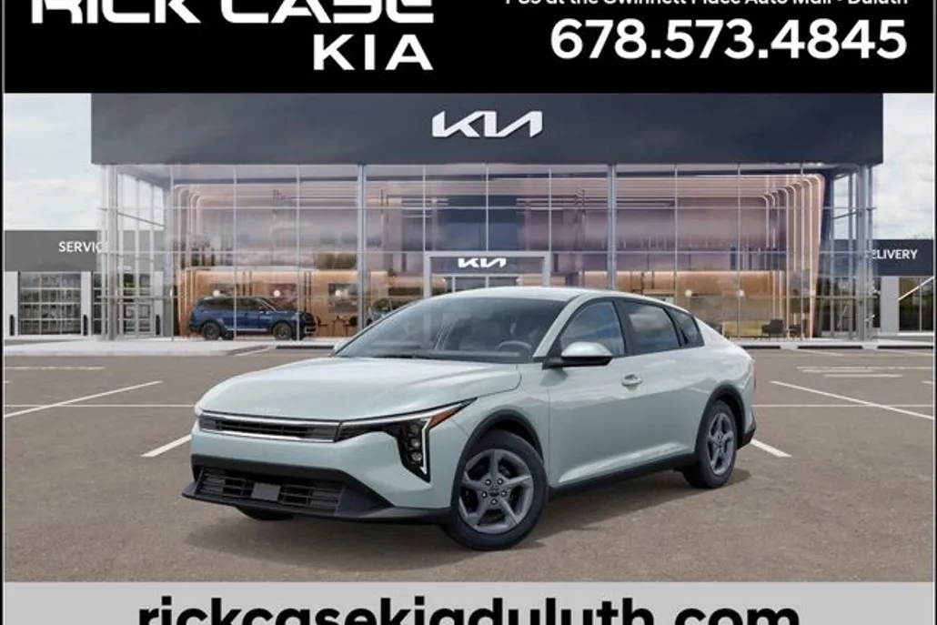 2025 Kia K4 LXS photo 1