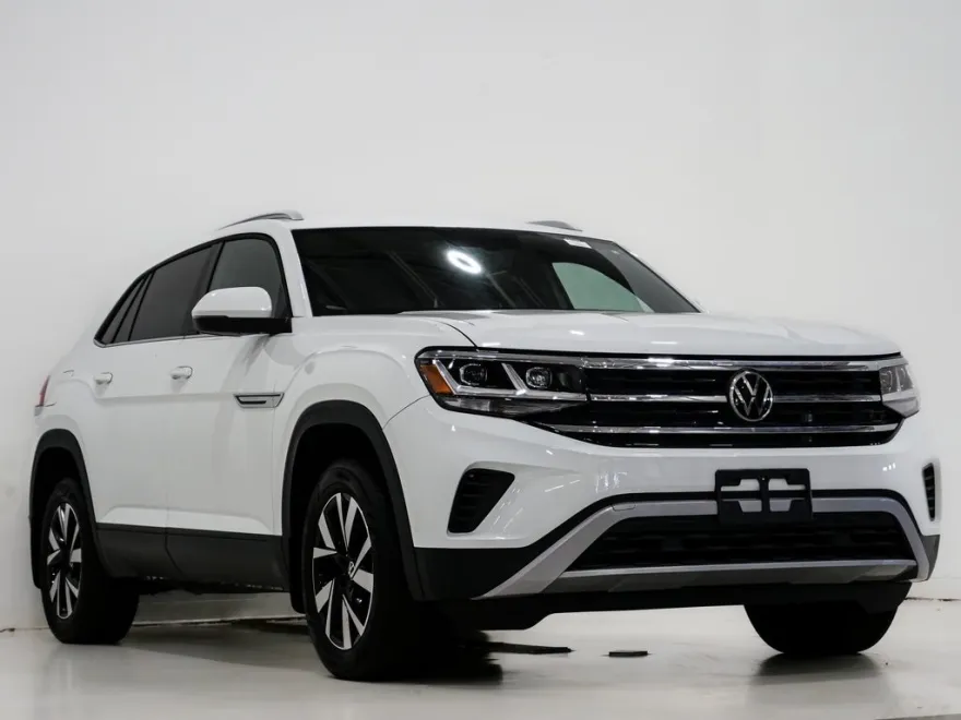 2021 Volkswagen Atlas Cross Sport SE photo 1