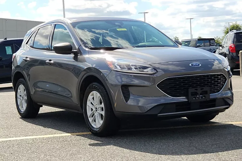 2022 Ford Escape SE photo 1