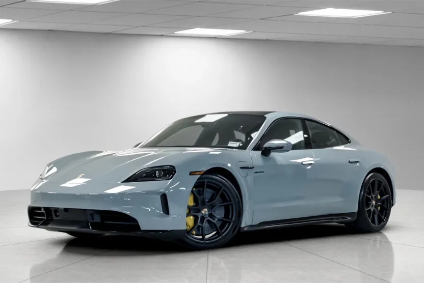 2025 Porsche Taycan GTS photo 1