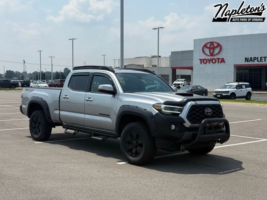 2023 Toyota Tacoma TRD Sport photo 1