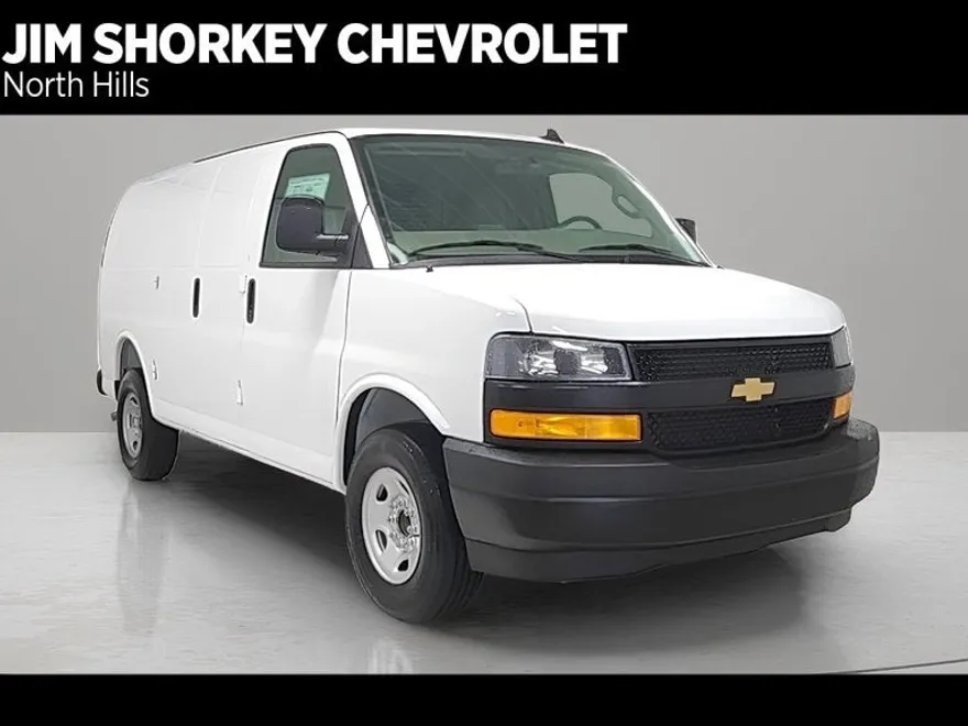 2025 Chevrolet Express Cargo 2500 photo 1