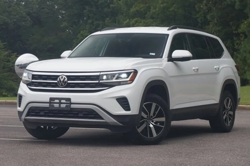 2022 Volkswagen Atlas SE photo 1