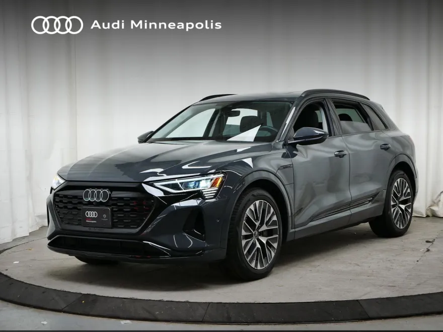2024 Audi Q8 E-tron Premium Plus photo 1