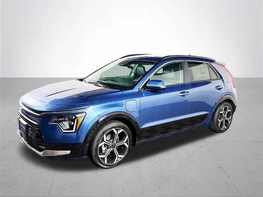 2025 Kia Niro Plug-In Hybrid SX Touring photo 1