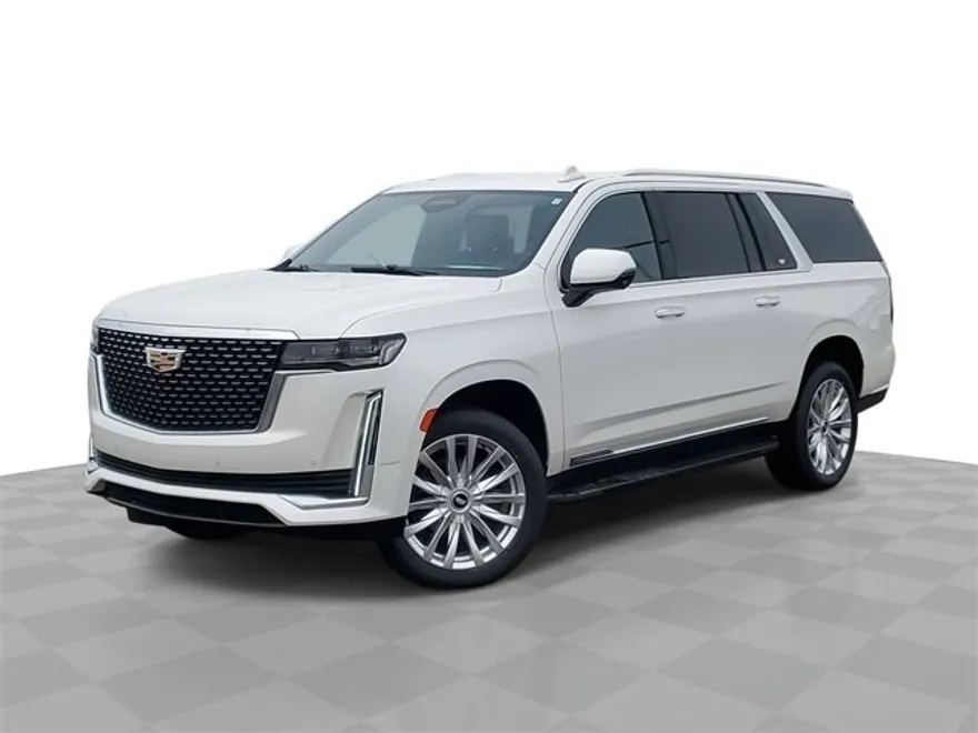 2025 Cadillac Optiq Luxury photo 1