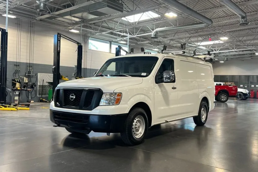 2020 Nissan NV3500 HD Cargo S photo 1