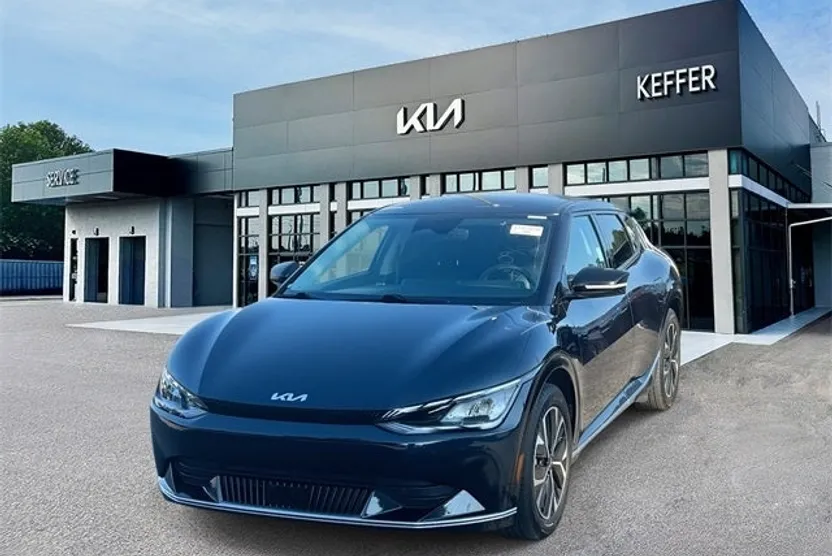 2023 Kia EV6 Wind photo 1