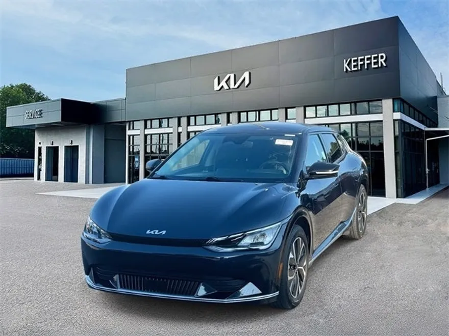 2023 Kia EV6 Wind photo 1