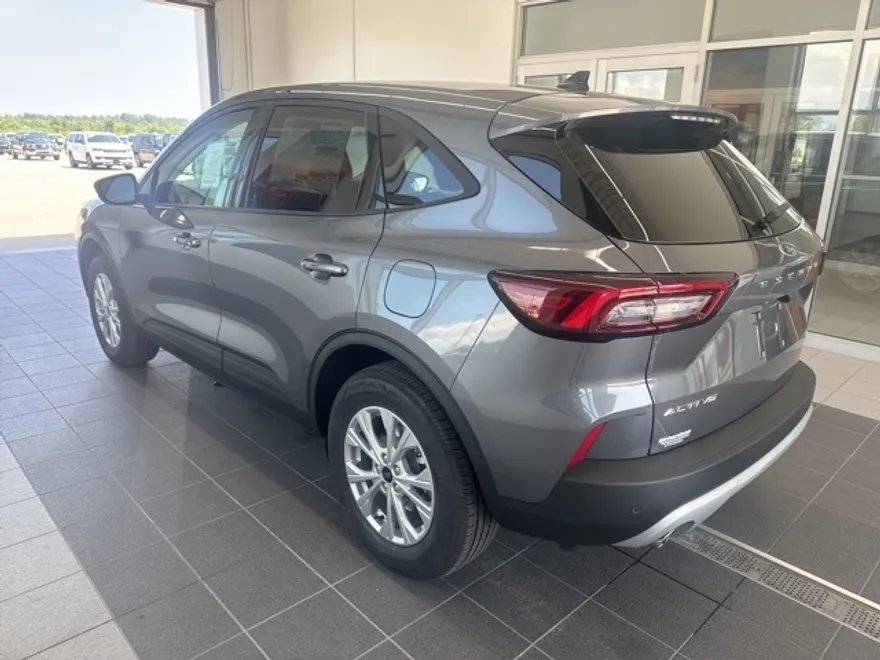 2025 Ford Escape Active photo 1