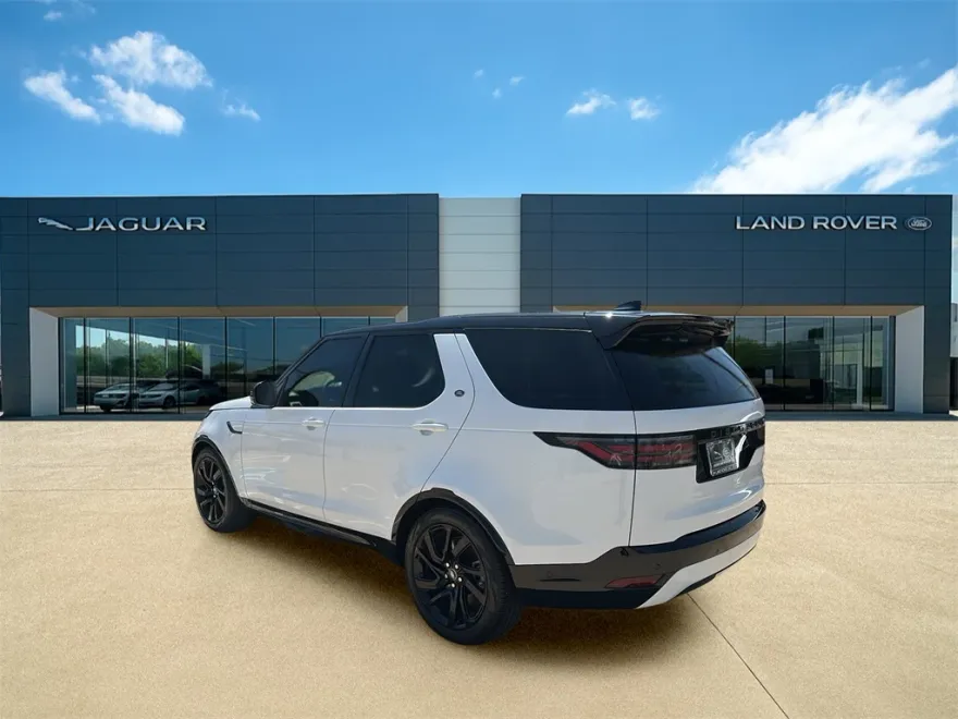 2025 Land Rover Discovery SE photo 1