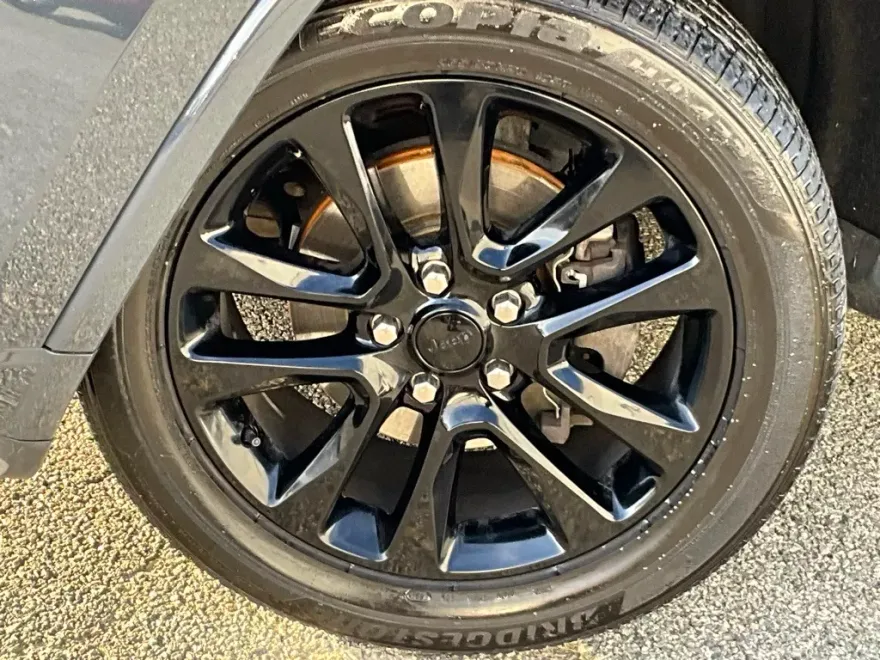 2018 Jeep Grand Cherokee Altitude photo 1