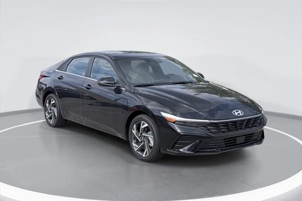 2025 Hyundai Elantra Hybrid Limited photo 1