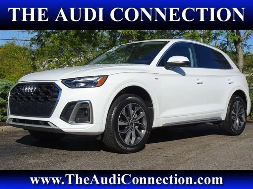 2023 Audi Q5 S line Premium Plus photo 1