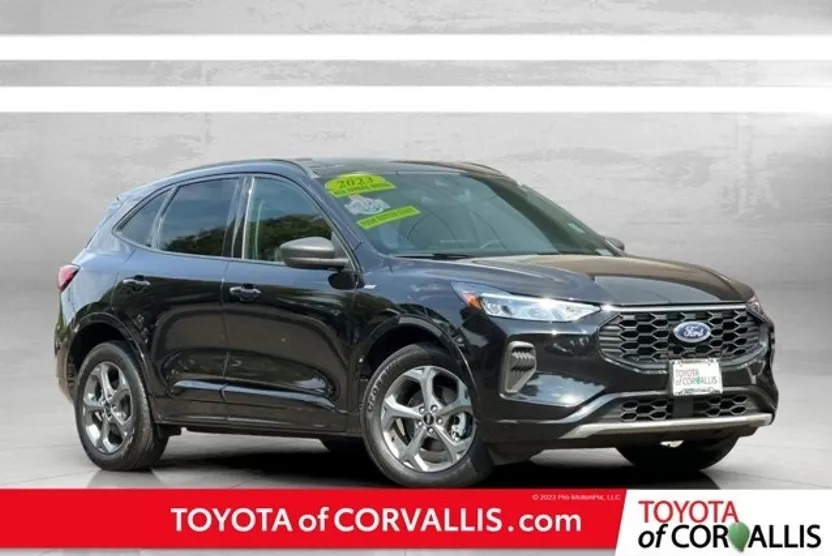2023 Ford Escape ST-Line photo 1