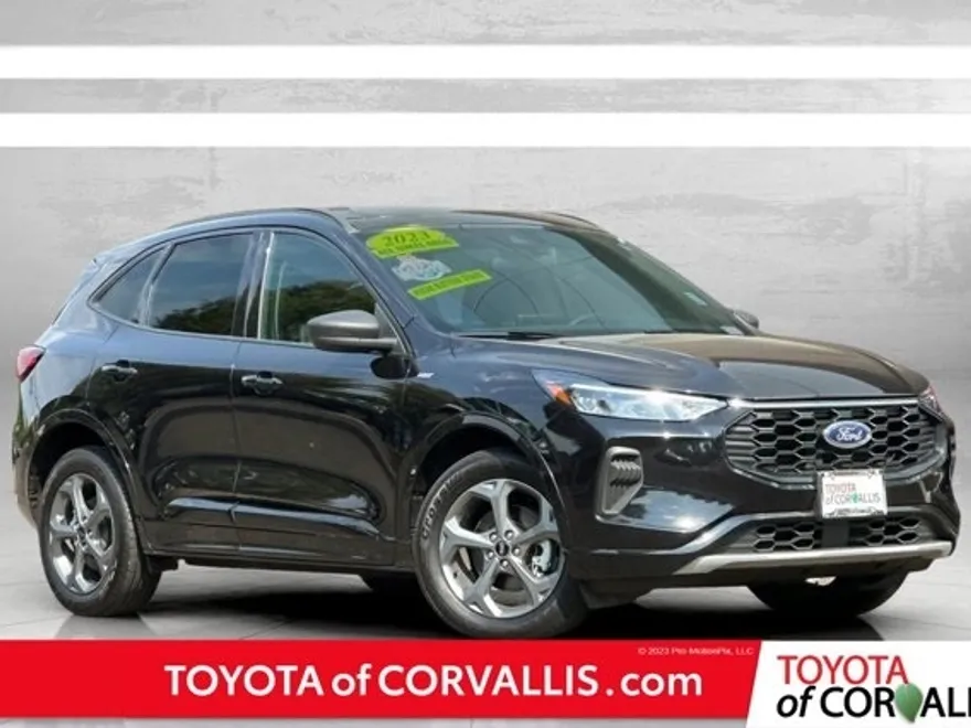 2023 Ford Escape ST-Line photo 1
