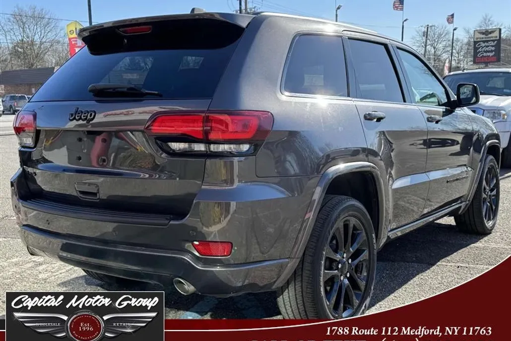 2020 Jeep Grand Cherokee Altitude photo 1