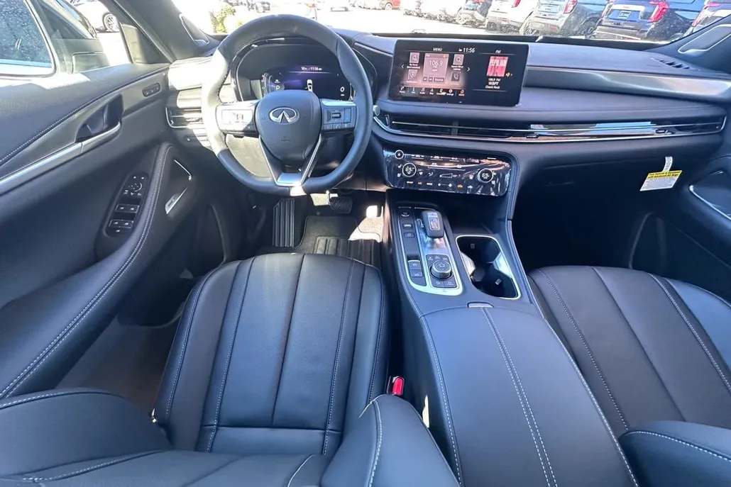 2025 Infiniti QX60 Luxe photo 1