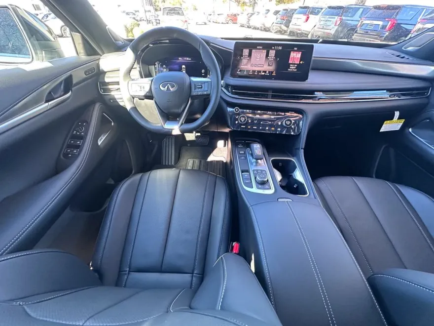 2025 Infiniti QX60 Luxe photo 1