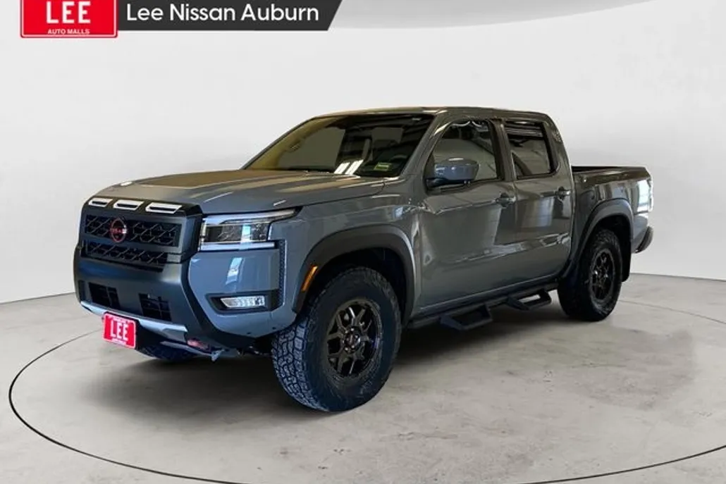 2025 Nissan Frontier PRO-4X photo 1