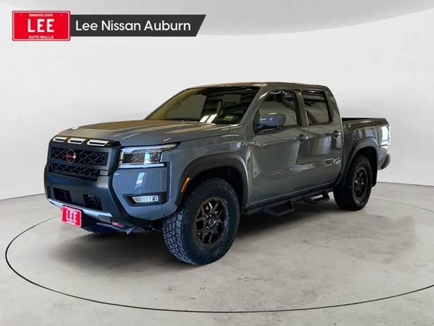 2025 Nissan Frontier PRO-4X photo 1