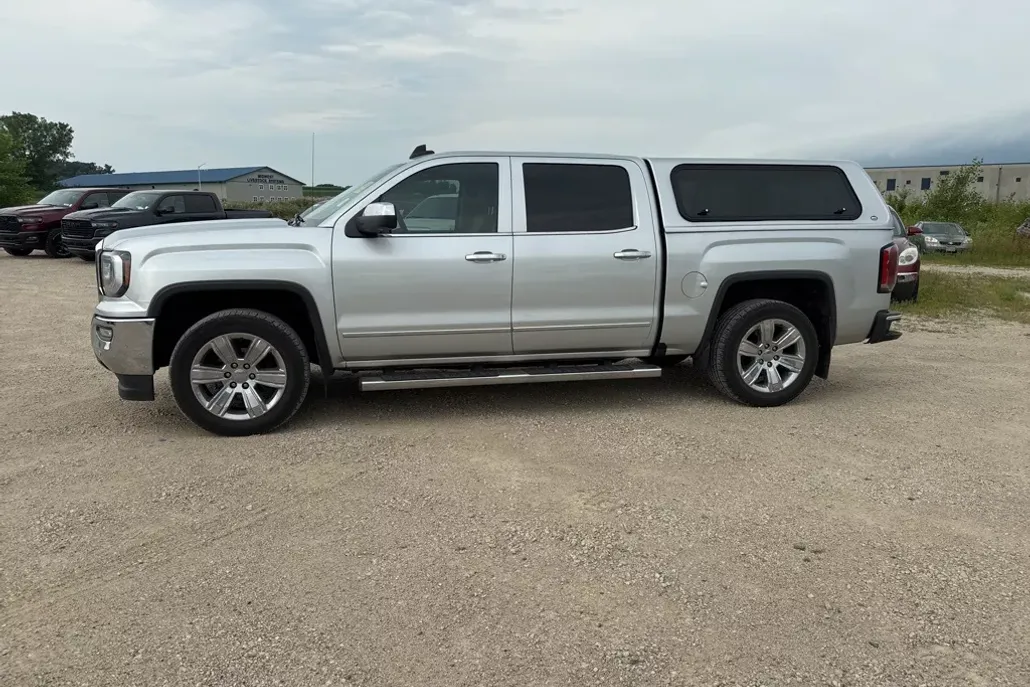 2016 Gmc Sierra 1500 SLT photo 1