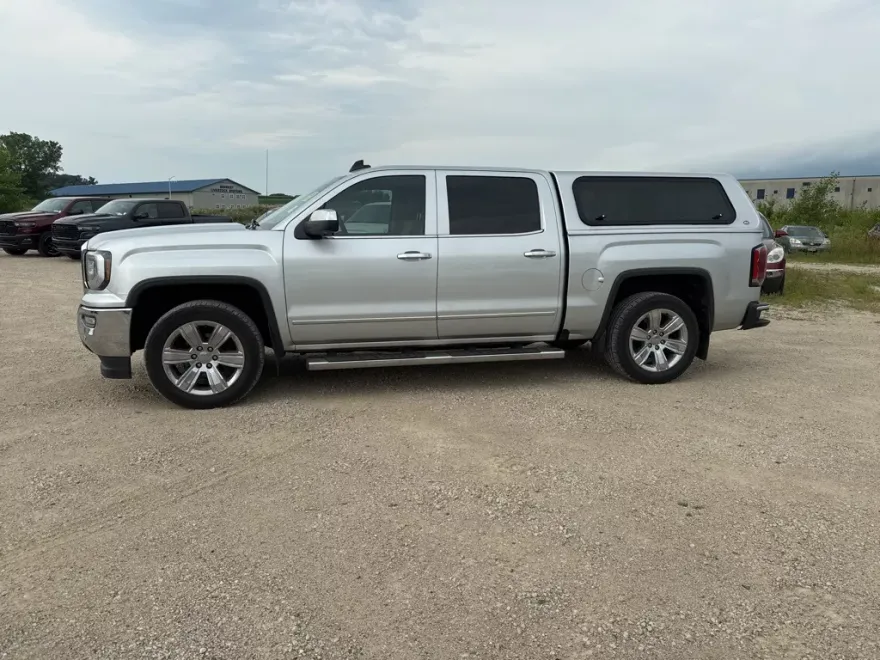 2016 Gmc Sierra 1500 SLT photo 1