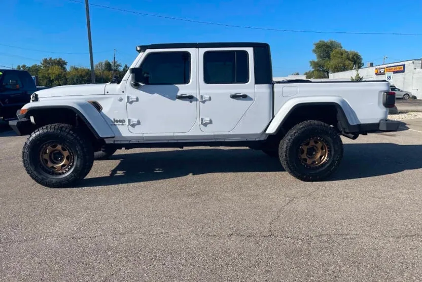 2020 Jeep Gladiator Overland photo 1